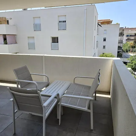 Rivage D'or - 2-bedroom With Pool, Air Conditioning And Parking Le Lavandou