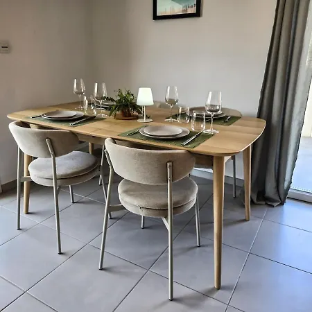Rivage D'or - 2-bedroom With Pool, Air Conditioning And Parking Le Lavandou